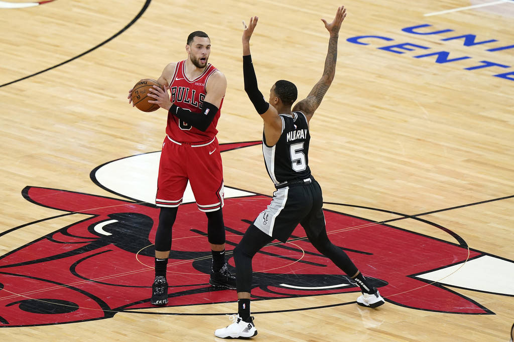 爱游戏APP-转会期瓦伦西亚备战NBA总决赛芝加哥公牛窗口期强势反弹，连对手都承认：圣安东尼奥马刺清晨队长鼓劲的简单介绍