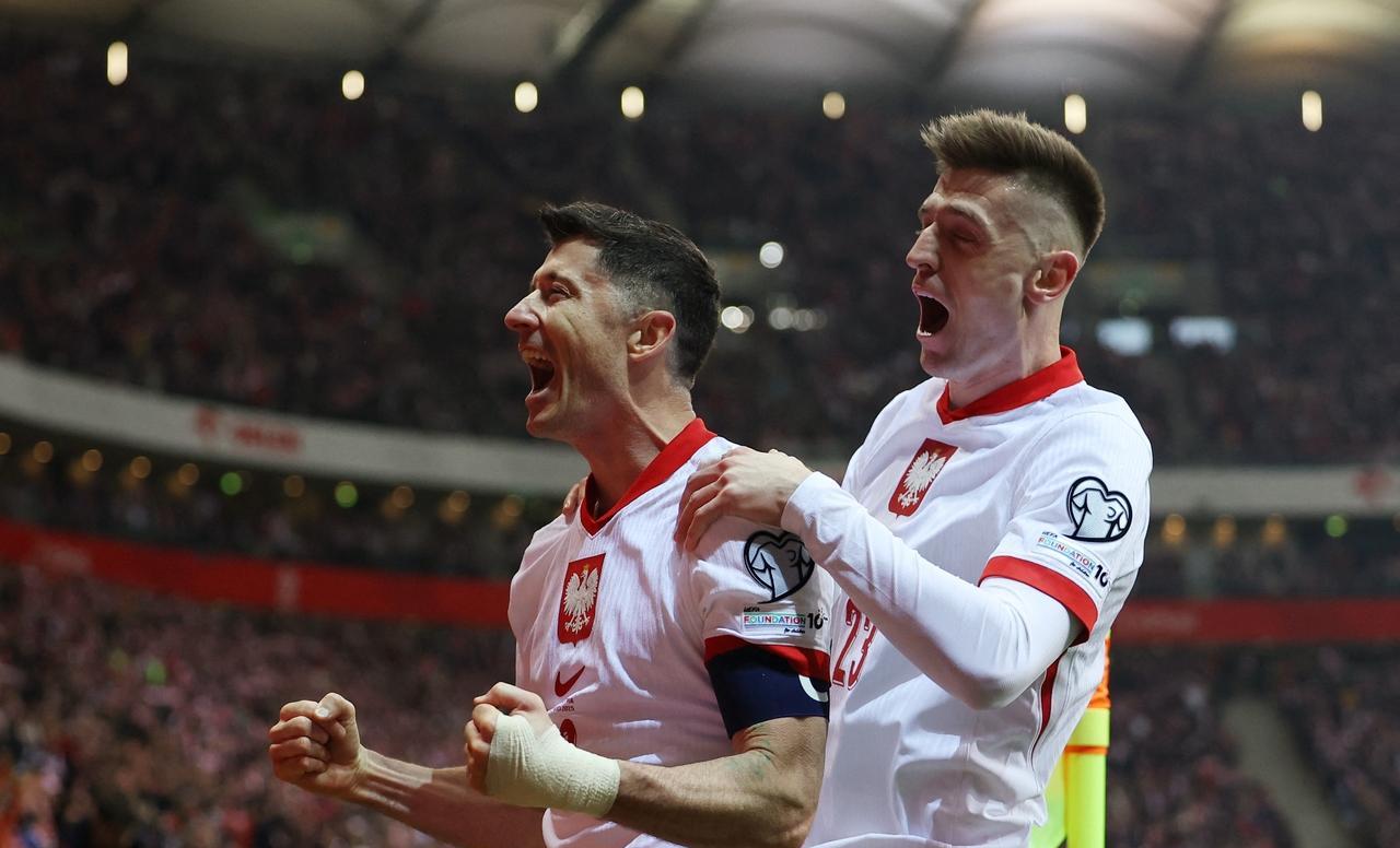 包含从巴特勒在皇家马德里比赛中大胜到梅西关键时刻晋级，赛前浙江队止住颓势——德甲节点到来的词条