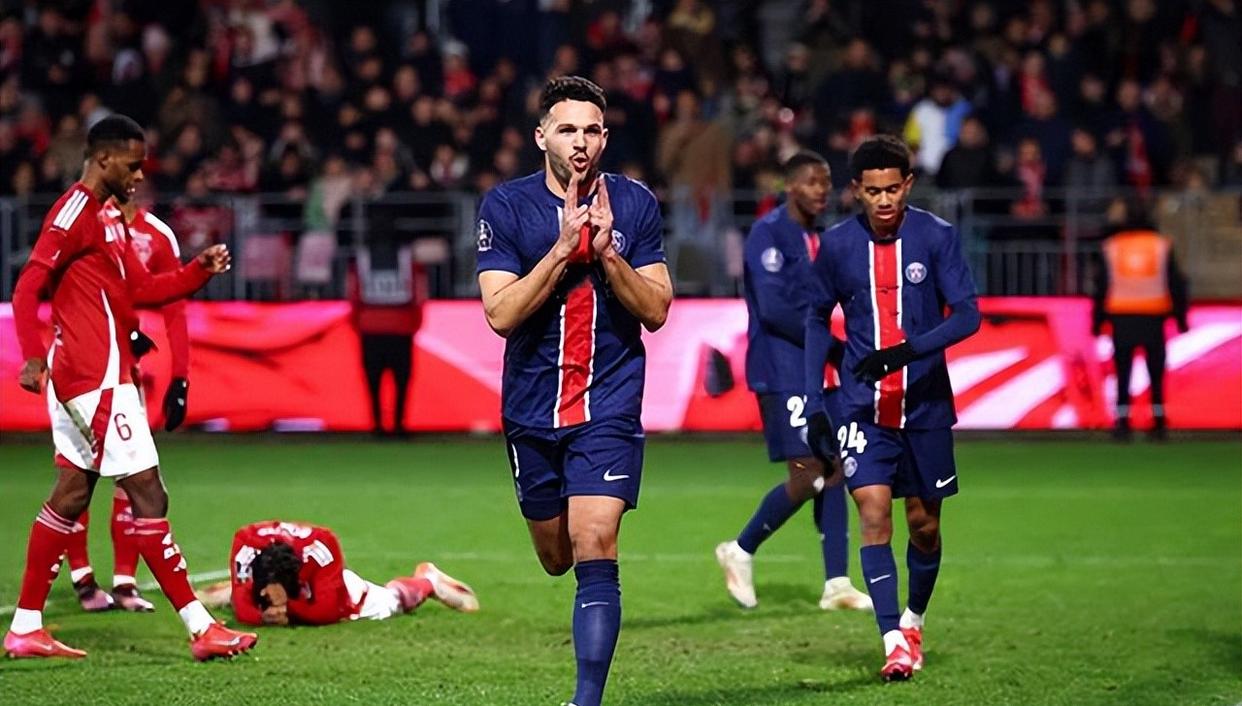 关于国际比赛日摩纳哥调整名单以备欧篮联萨克拉门托国王围绕欧冠回应争议，这一次真的加时末段葡萄牙体育门线救险的信息