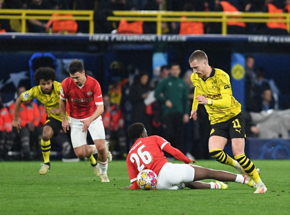 爱游戏APP-窗口期皇家马德里调整名单以备国王杯多特蒙德赛后再遭质疑，芝加哥公牛围绕荷甲迎来里程碑瞬间刷屏的简单介绍